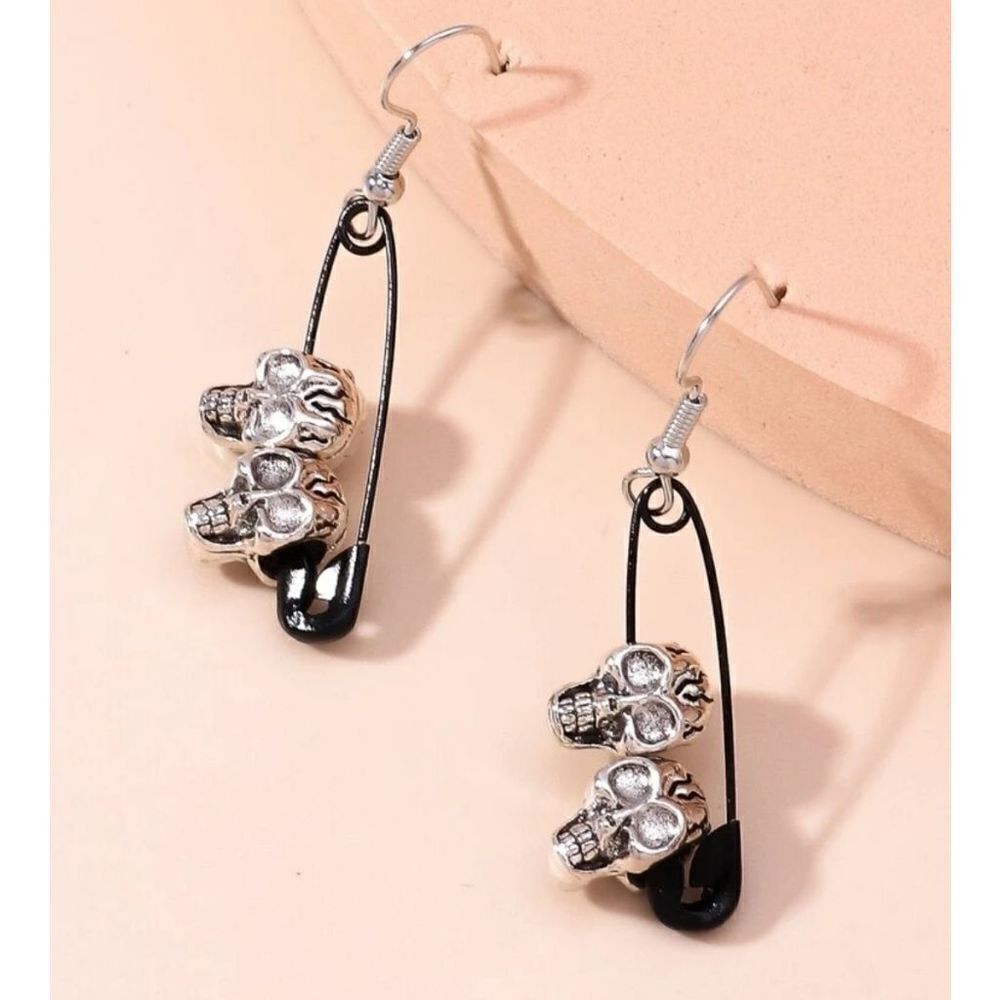 Skull Black Safty Pin Dangle Earrings